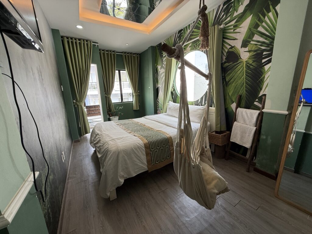 Language Exchange Hotel 3